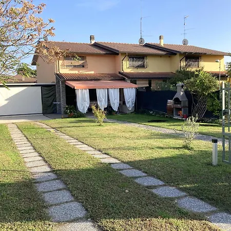 Garda Art&garden בית נופש וולטה מנטובנה